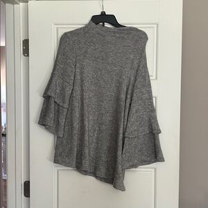 1.4.3. Story by Line Up Heather Gray Knit Top